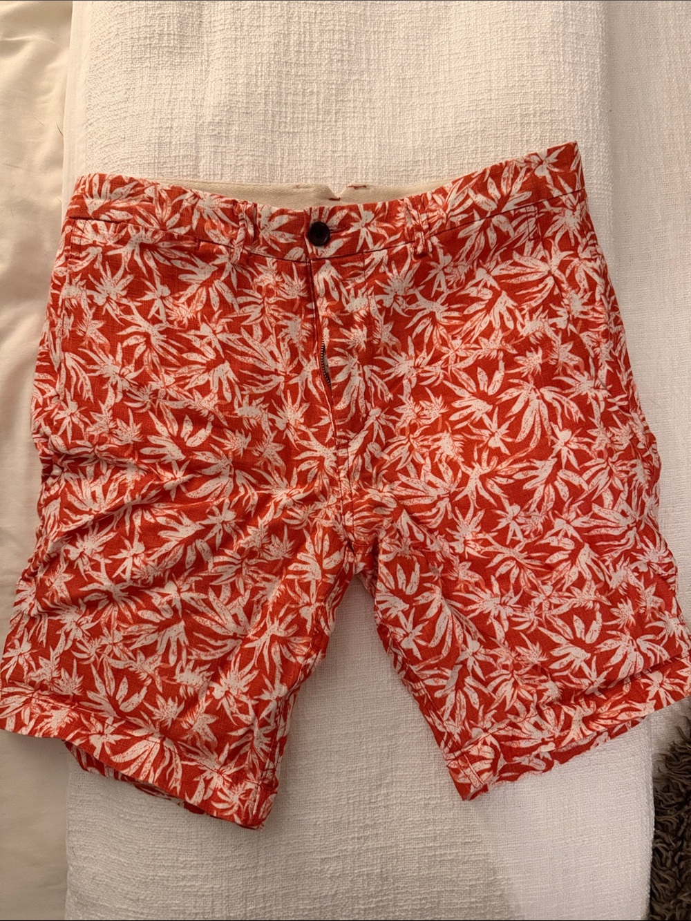 Zara Red Floral-Print Flat Front Shorts